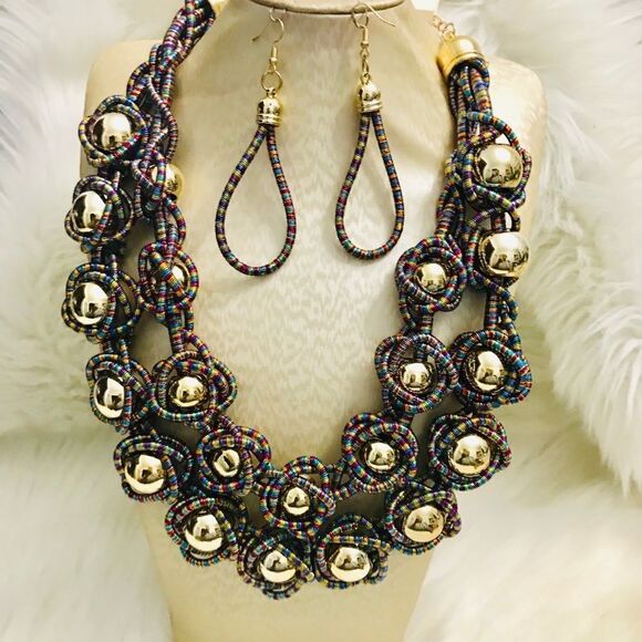 Multi colored rope beads necklace - Picture 2 of 4